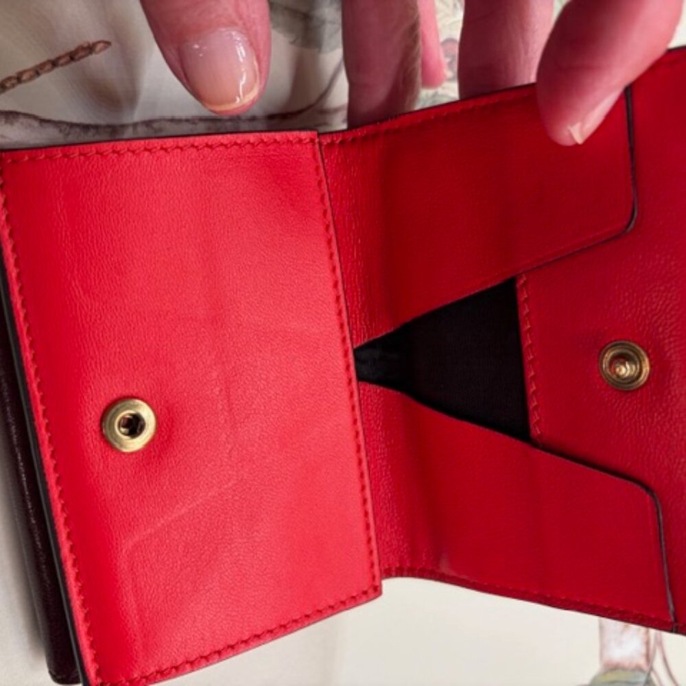 SALE! GIVENCHY FOR SPRING! TRI-FOLD WALLET, EXCEL. CONDITION - Picture 6 of 14
